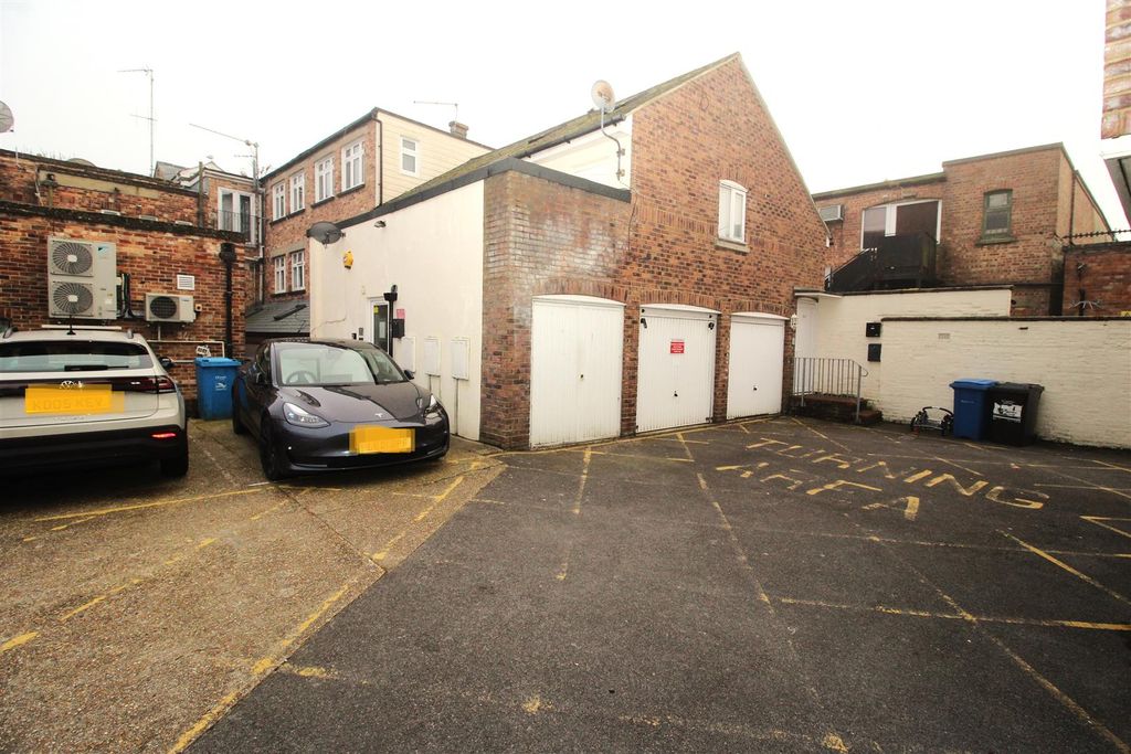 Property photo 1 of 9 Img_5026.Jpg