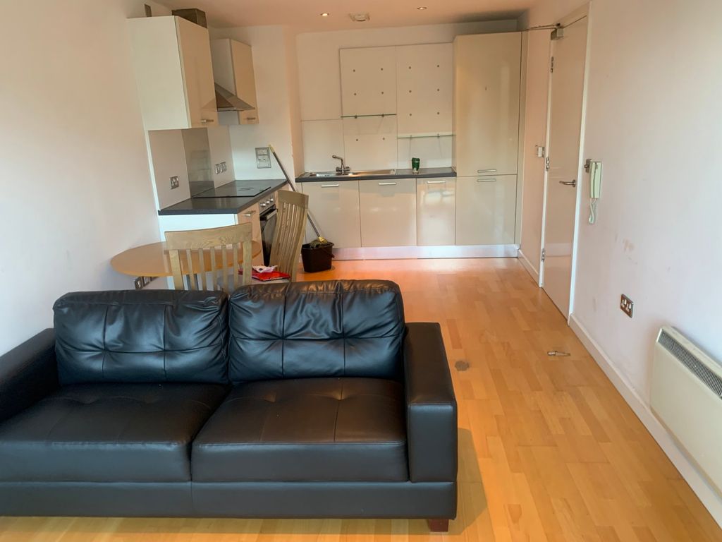 Property photo 3 of 7 Picture No. 12