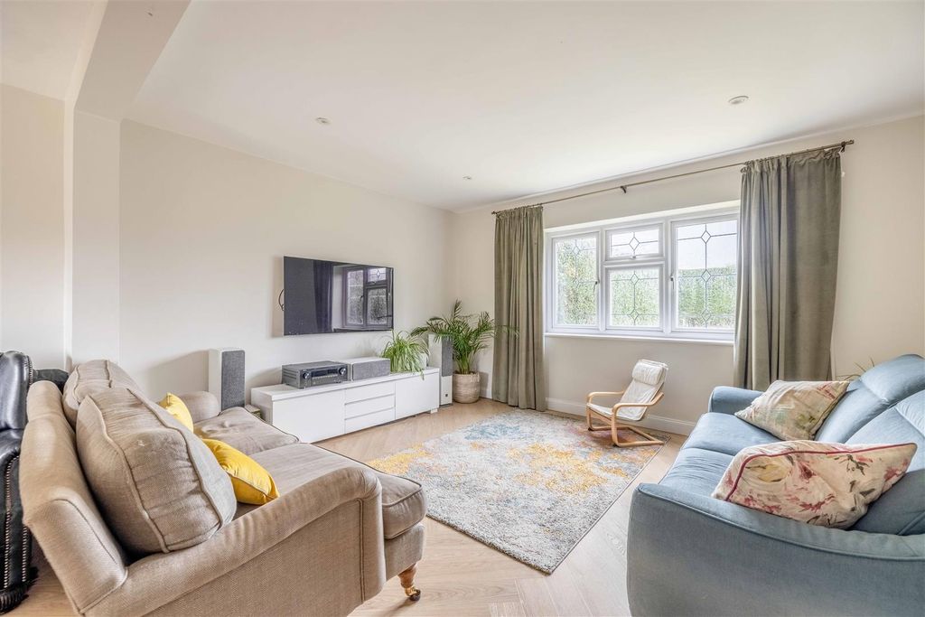 Property photo 2 of 15 05Cas (9 Of 16).Jpg