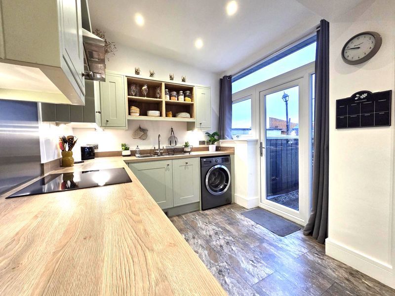 Property photo 2 of 51 Photo 37