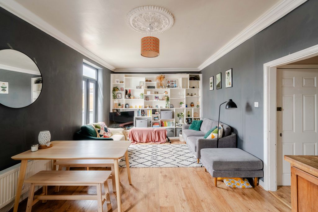 Property photo 1 of 13 1