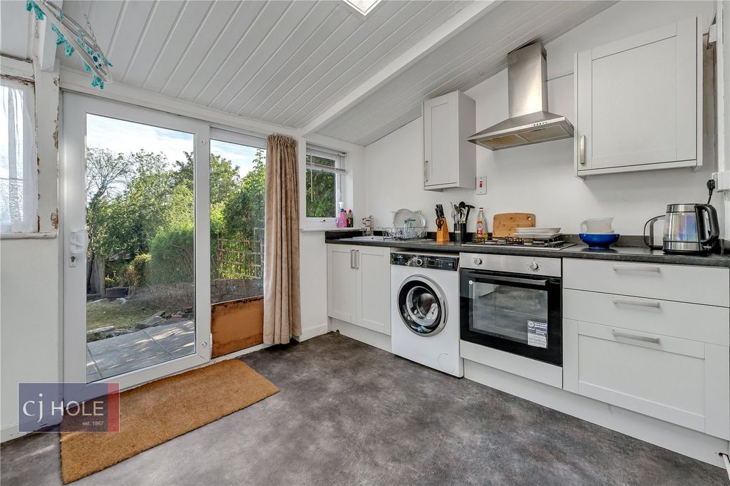 Property photo 3 of 9 Picture No. 23