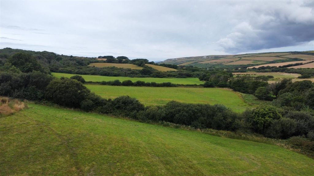 Property photo 3 of 16 Dji_Fly_20250716_105428_442_1752660021682_Photo_Op