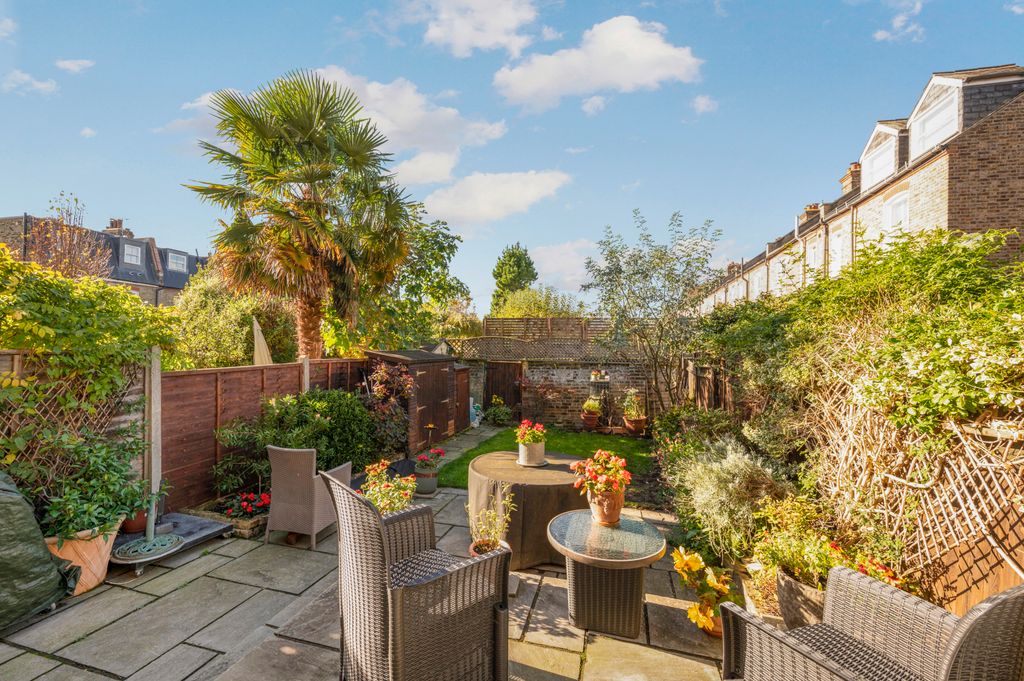 Property photo 2 of 24 Picture No. 26