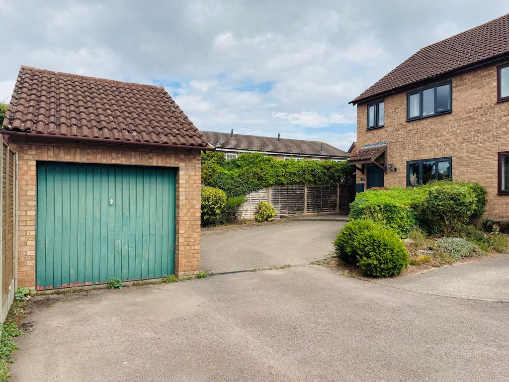 Property photo 1 of 16