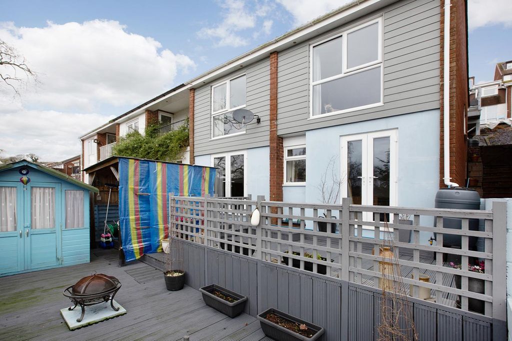 Property photo 2 of 19 Photo 5