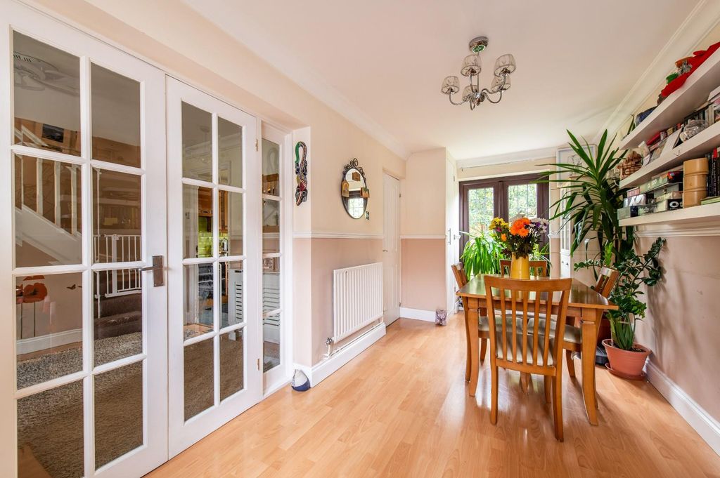 Property photo 3 of 18 Dining Room