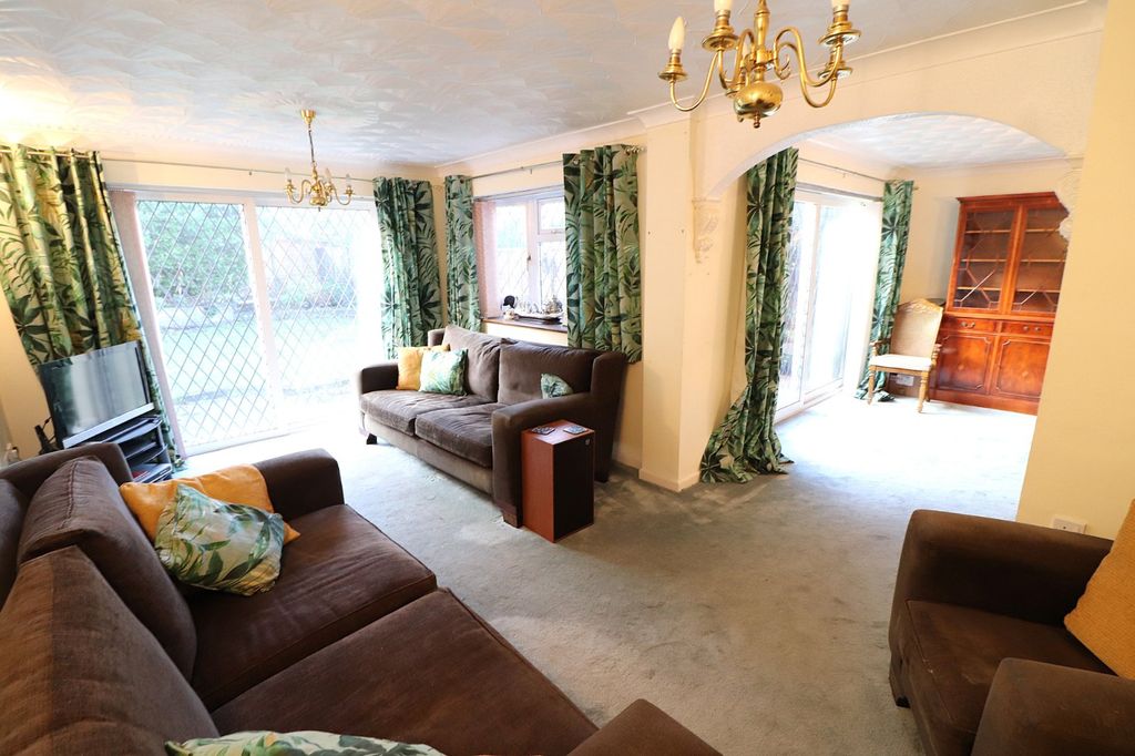 Property photo 3 of 16 Picture No. 13