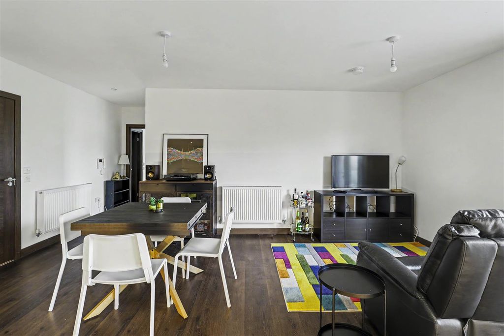 Additional image 6 of 2 bed flat for saleGodfrey House, Edinburgh Gate, Harlow CM20