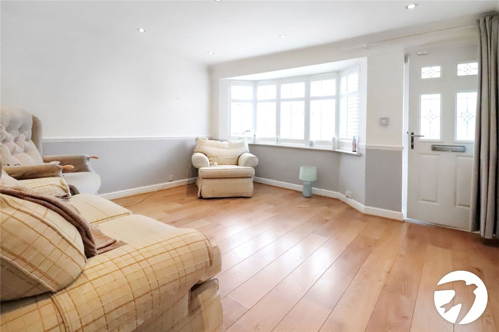 Property photo 2 of 16 Picture No. 02