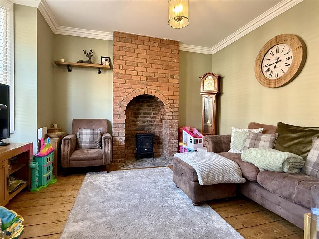 Property photo 3 of 13 49201799.Jpeg