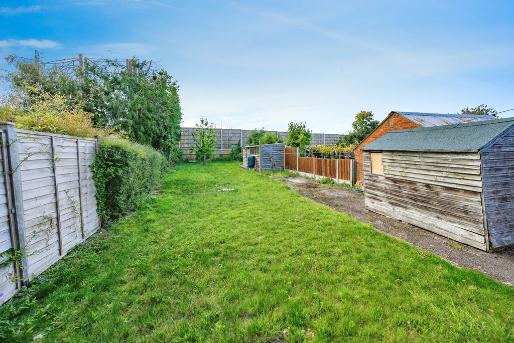 Property photo 2 of 14 Garden