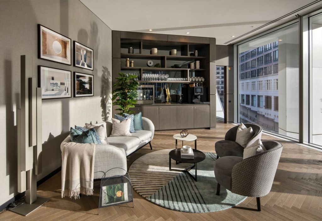 Property photo 1 of 25