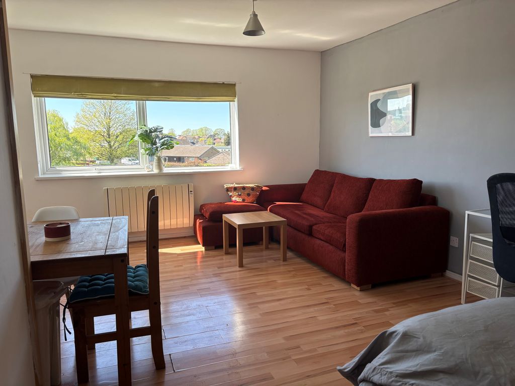 Property photo 2 of 7 1