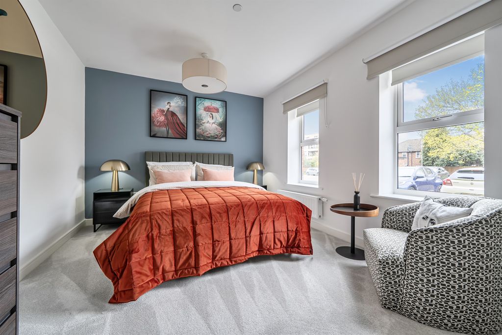 Property photo 3 of 11