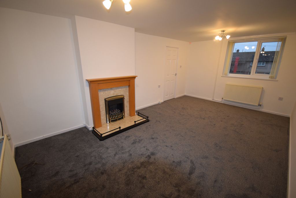 Property photo 2 of 10 Living Room