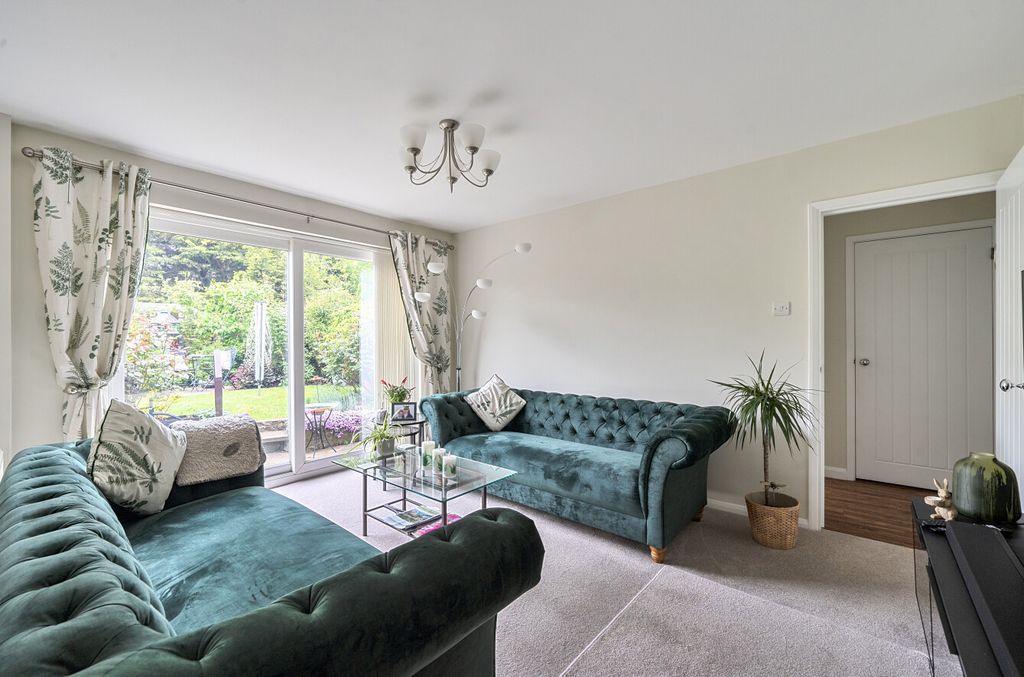 Property photo 3 of 21 1450918-4-69F0Ea8...