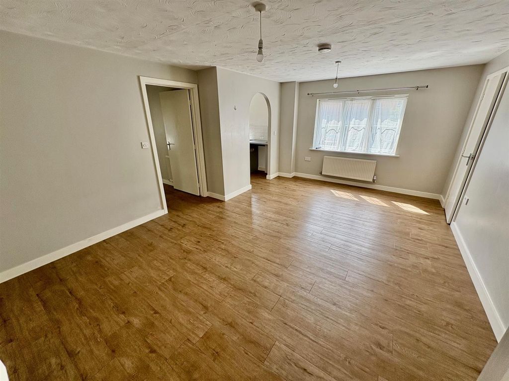 Property photo 3 of 9 Img_1590.Jpg