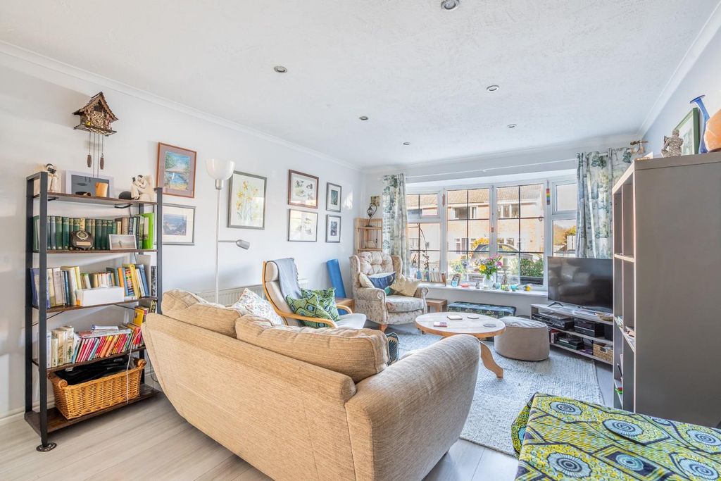 Property photo 2 of 12 Living Room