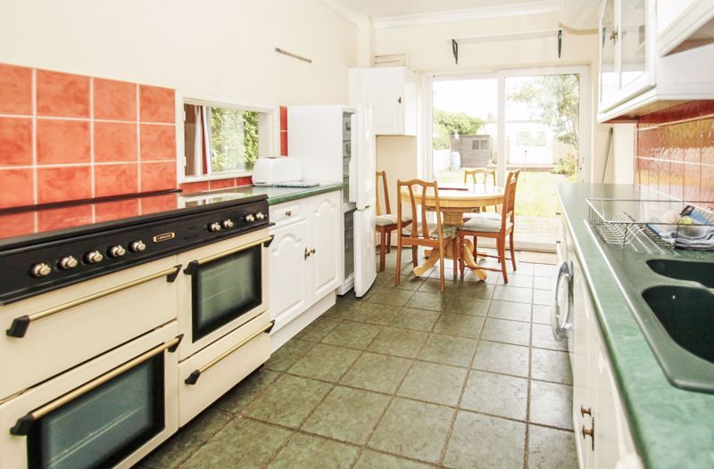 Property photo 1 of 12 Photo 6