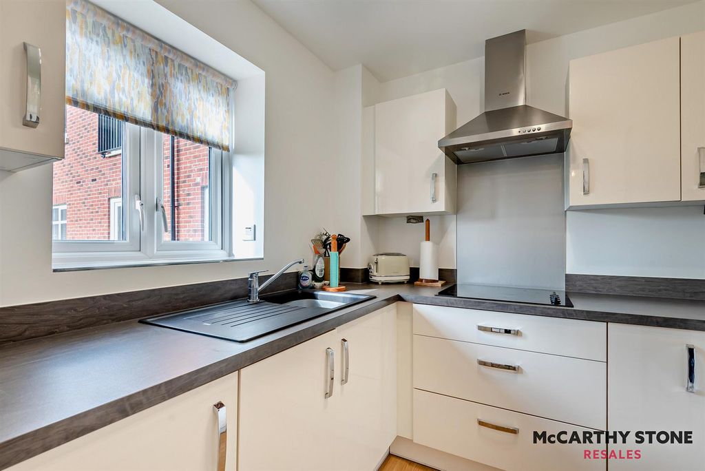 Additional image 9 of 1 bed flat for saleGibson Court, Tattershall Road, Woodhall Spa LN10