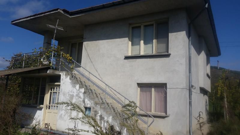 Property photo 1 of 4