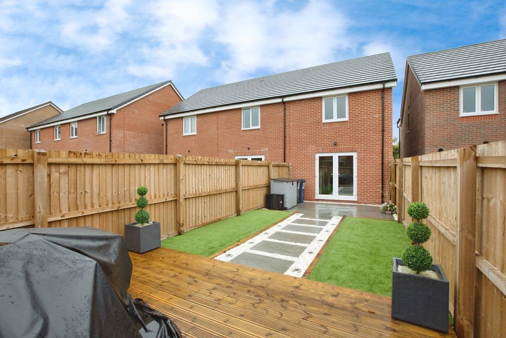 Property photo 1 of 16 Garden