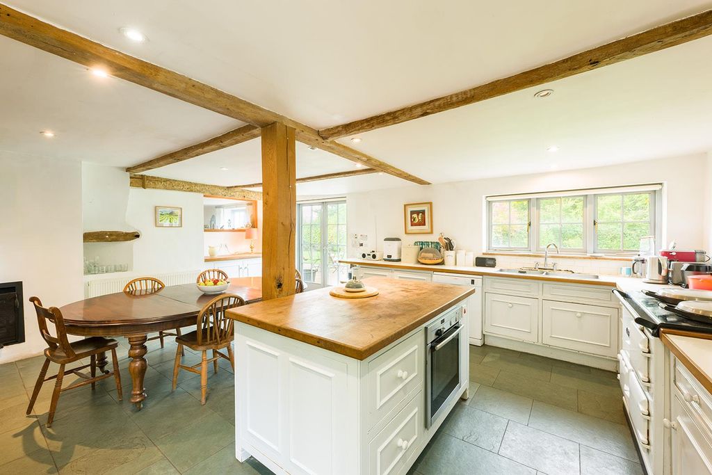 Property photo 3 of 27 Image