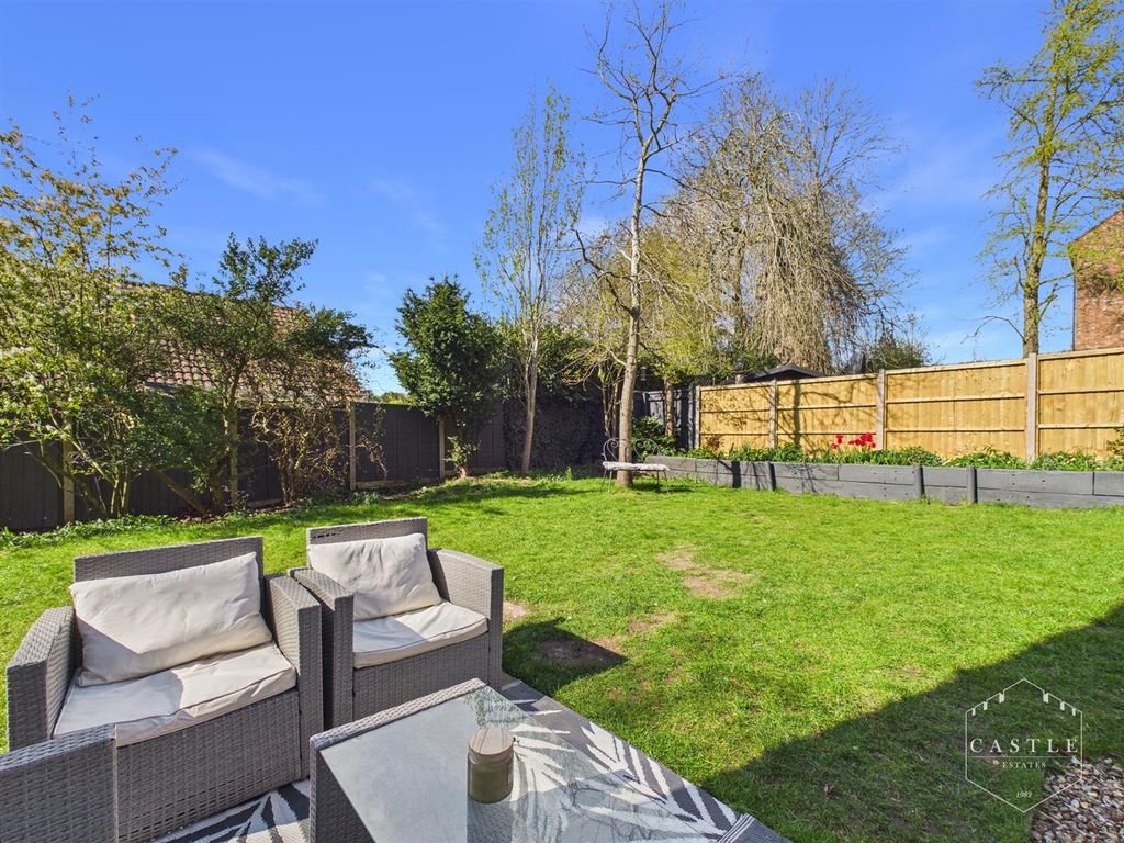 Property photo 2 of 27 Outside