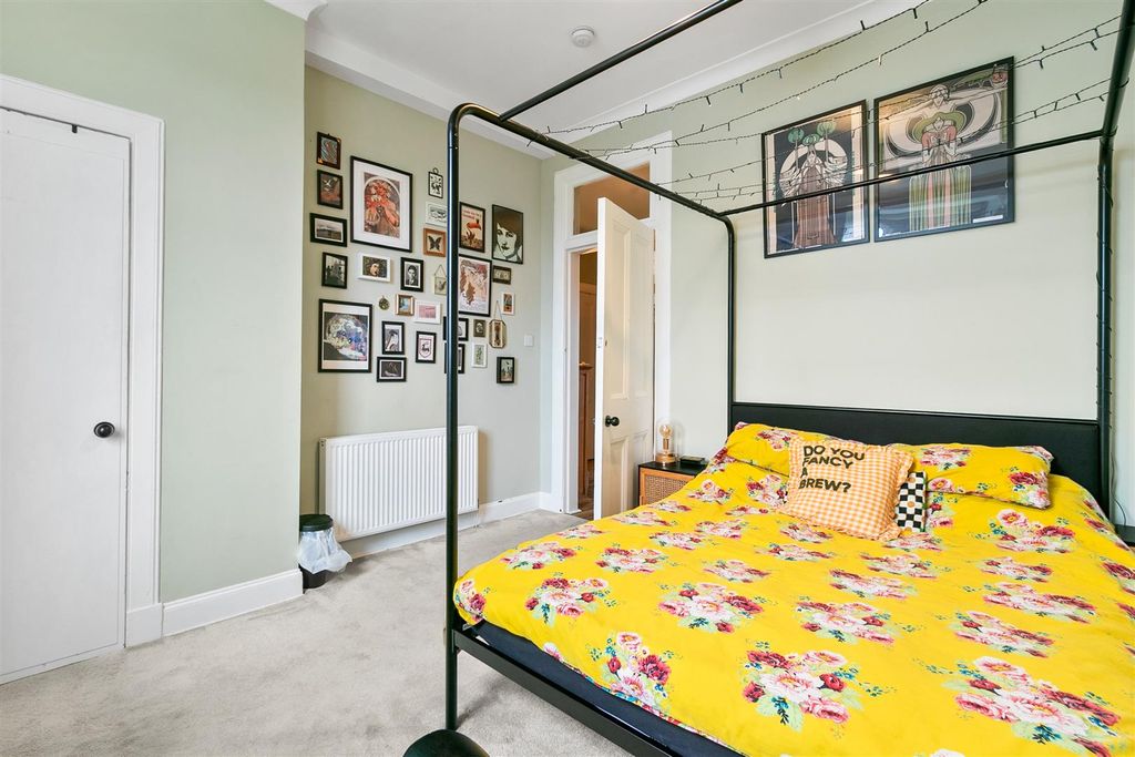 Additional image 12 of 2 bed flat for saleGlasgow Road, Dumbarton G82