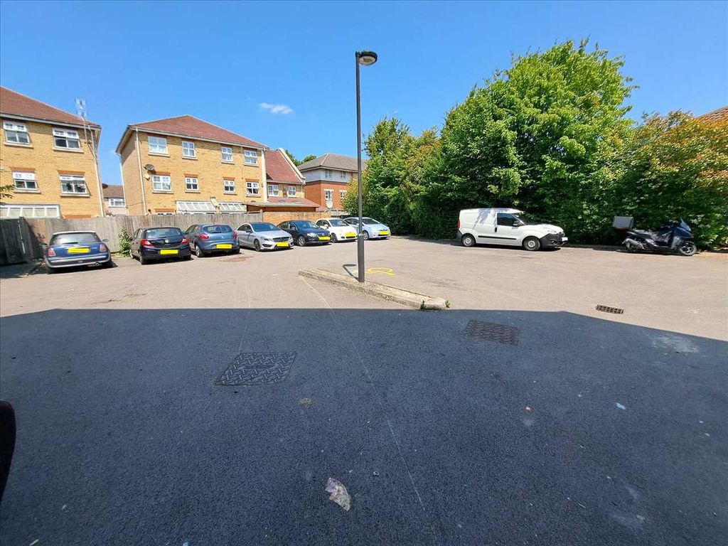 Property photo 3 of 8 Allocated Car Parking