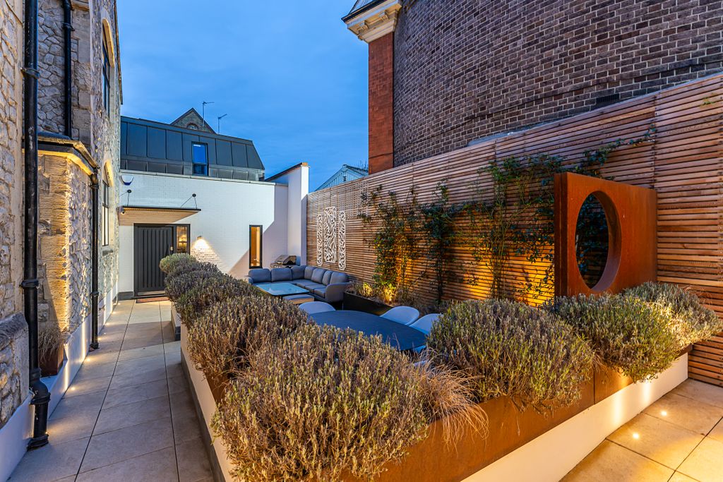 Property photo 1 of 69