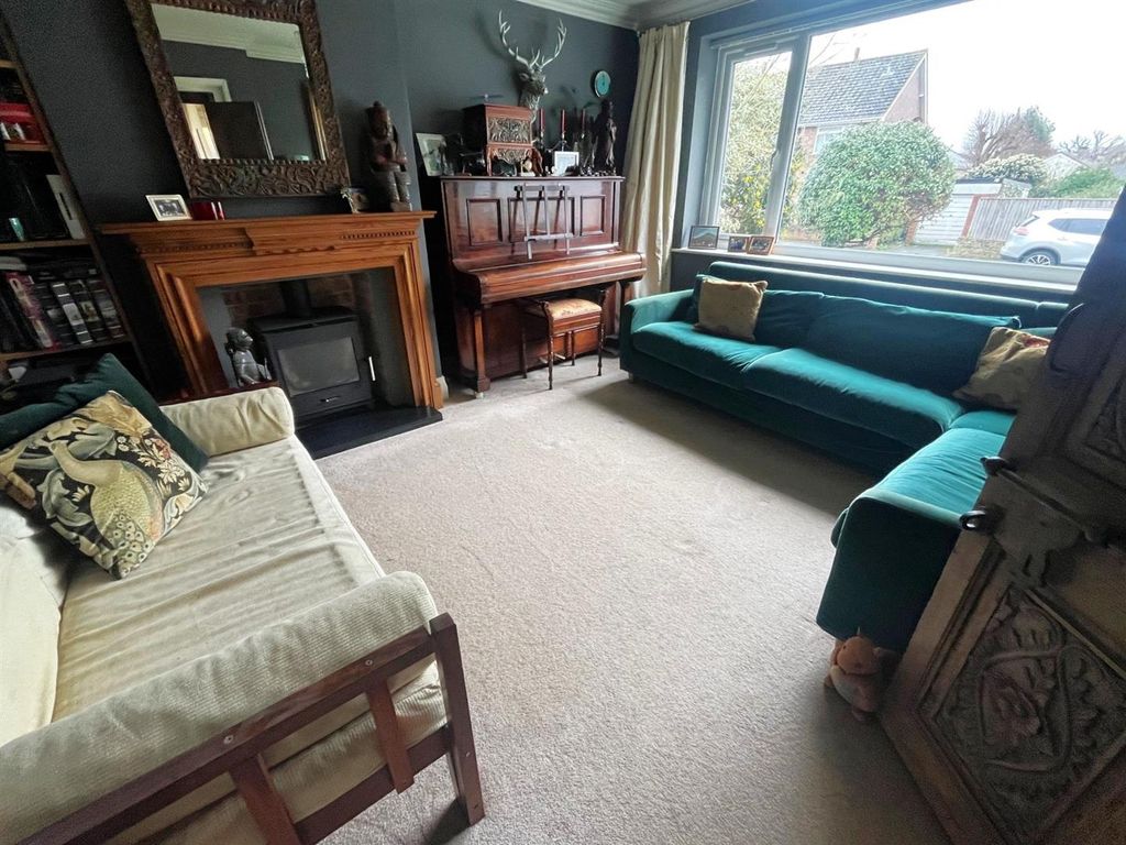 Property photo 3 of 21