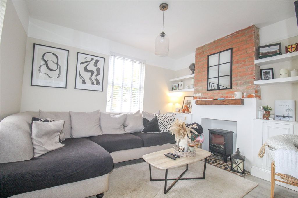 Property photo 3 of 15 Picture No. 06