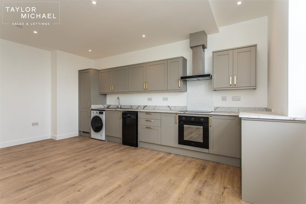 Property photo 2 of 13 Kitchen / Living Room