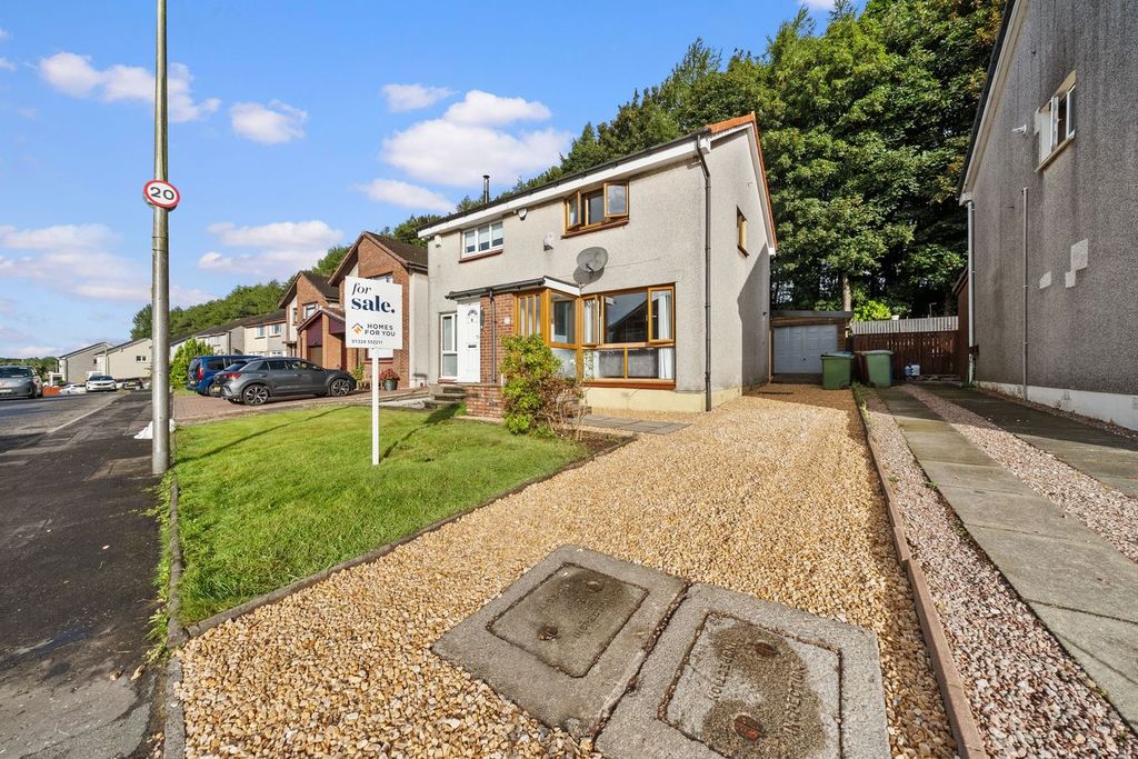 Property photo 1 of 31