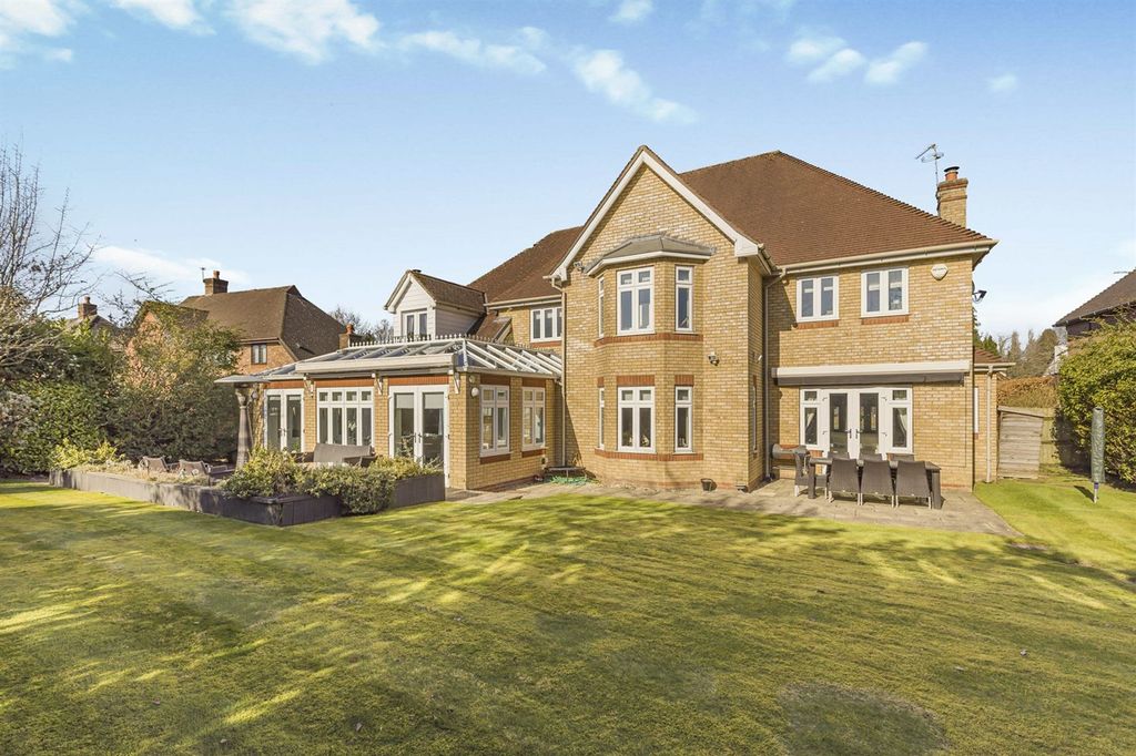 Property photo 1 of 26 (Main)