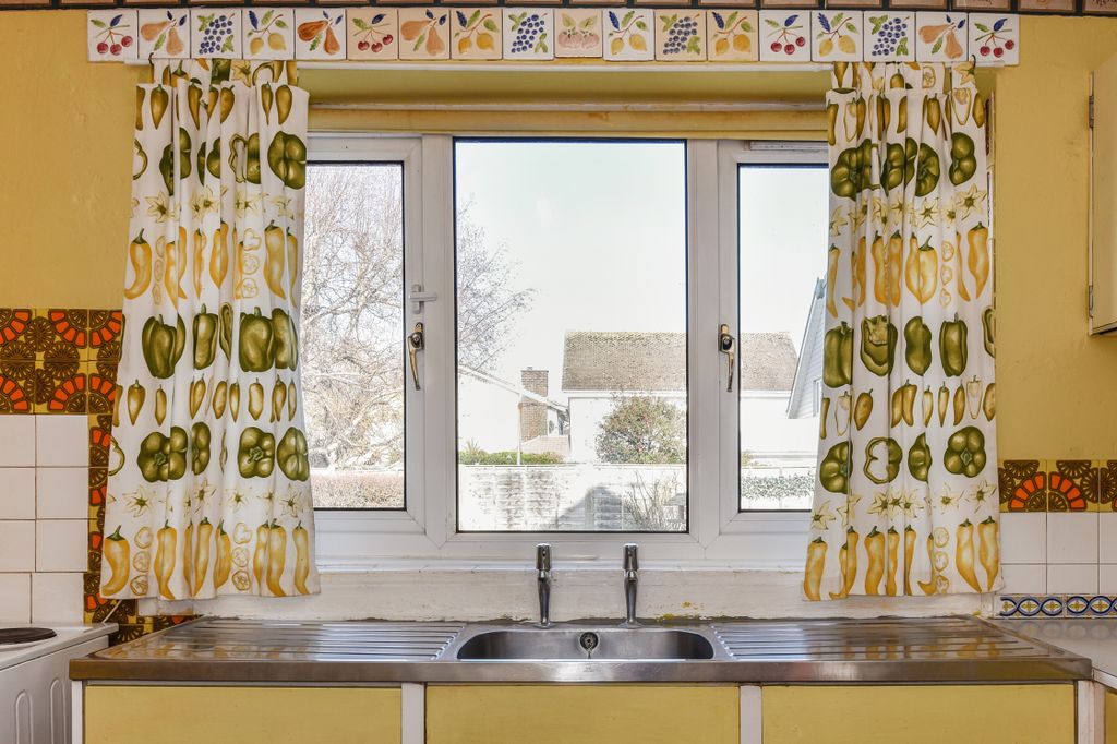 Property photo 3 of 30