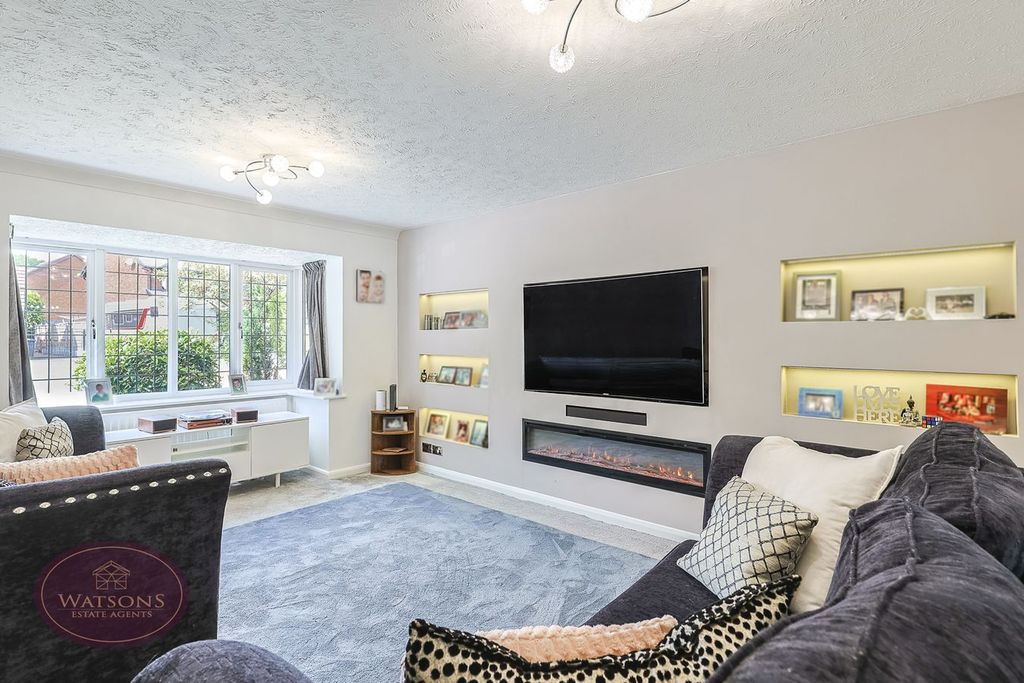Property photo 2 of 42