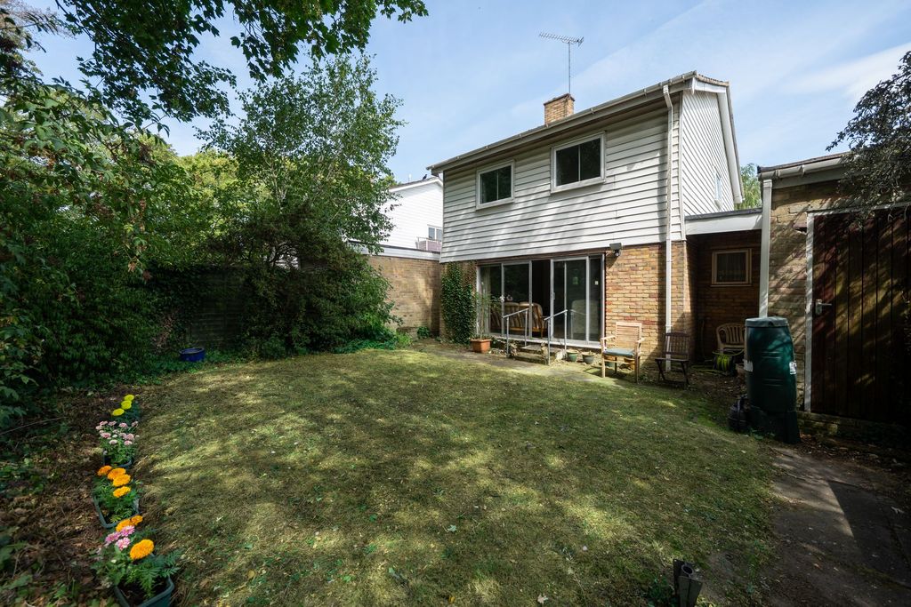 Property photo 2 of 19