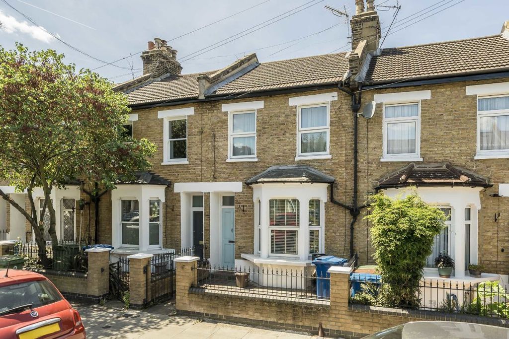 Property photo 1 of 10