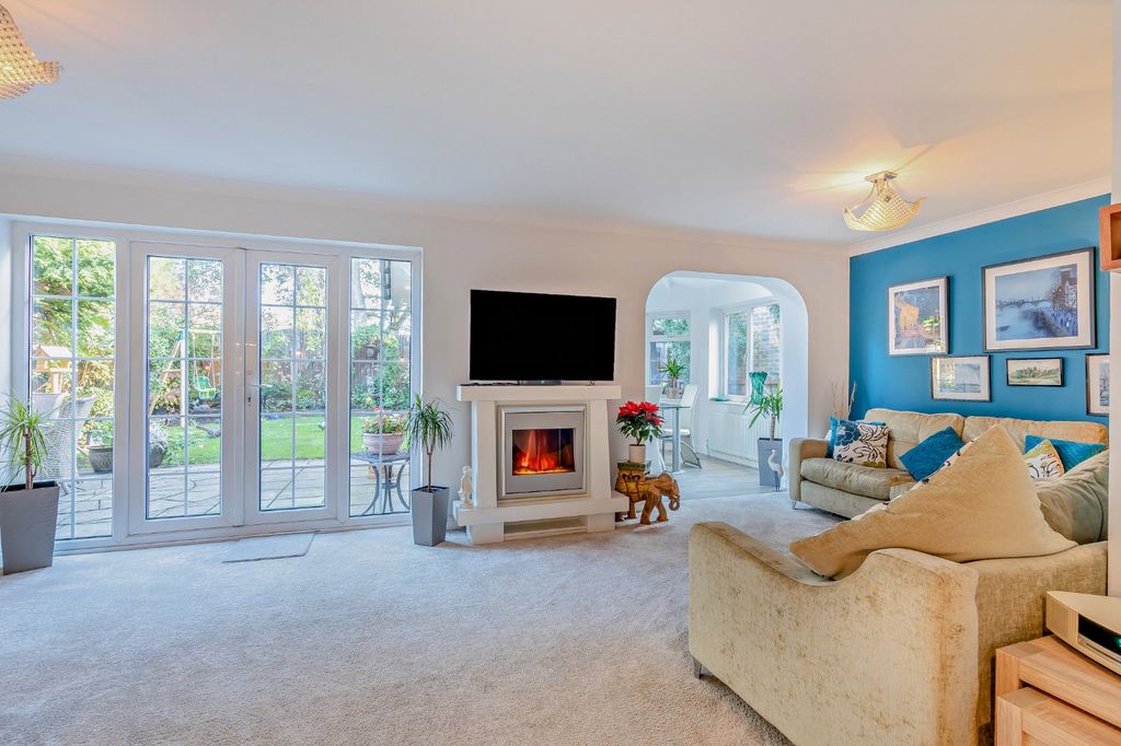 Property photo 2 of 13 Drawing Room