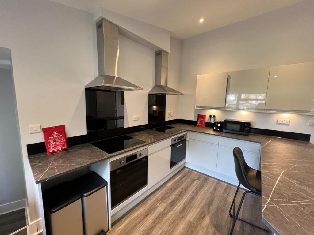 Property photo 2 of 12 Tempimage3Yeghi.Jpg