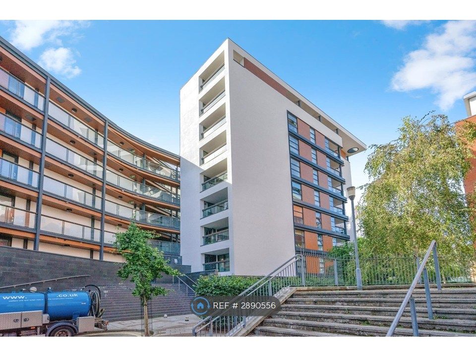 Property photo 2 of 35 Building