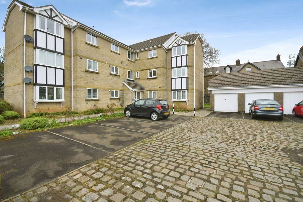 Property photo 2 of 16 Pbox-Img.Jpg