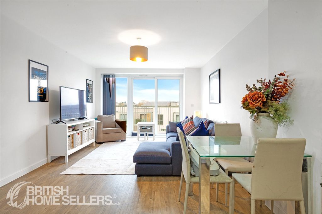 Property photo 3 of 15 Picture No. 13