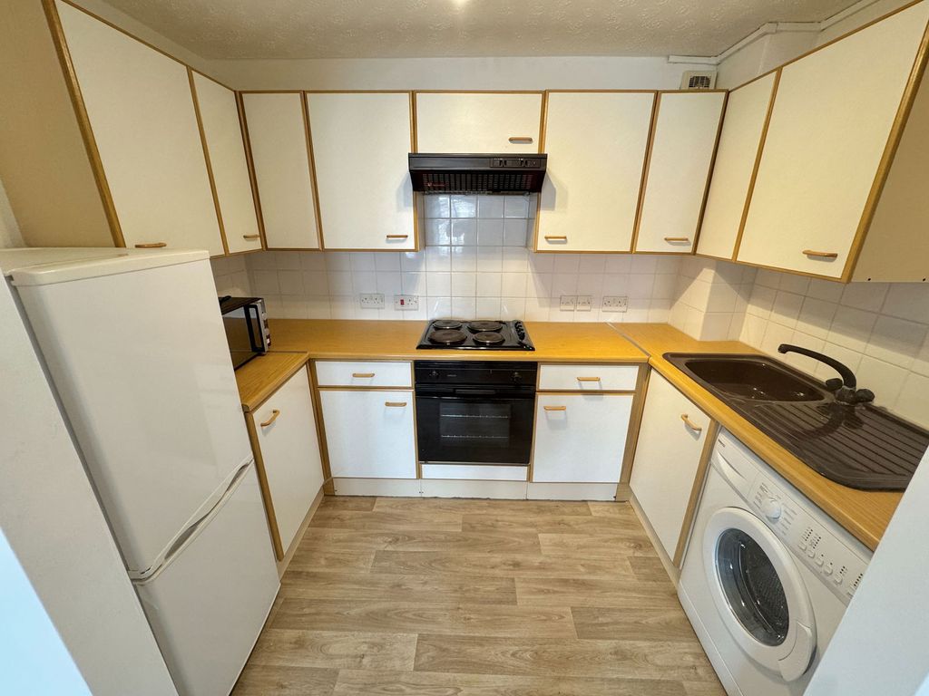 Property photo 3 of 13