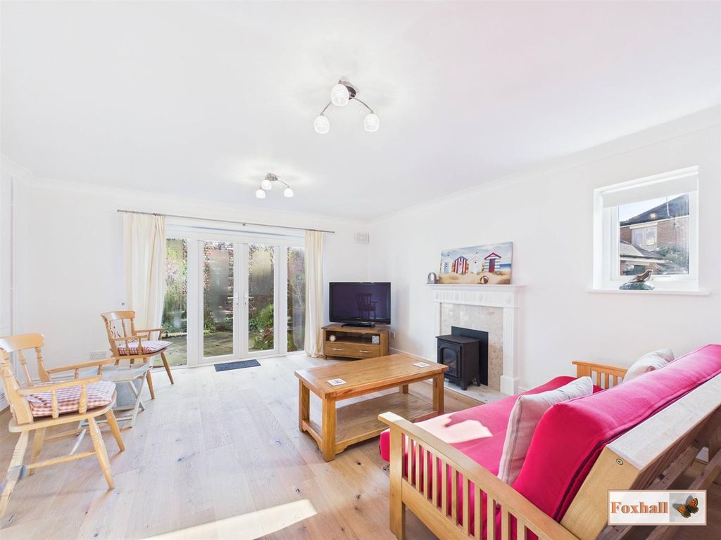 Property photo 2 of 13 Lounge/Diner