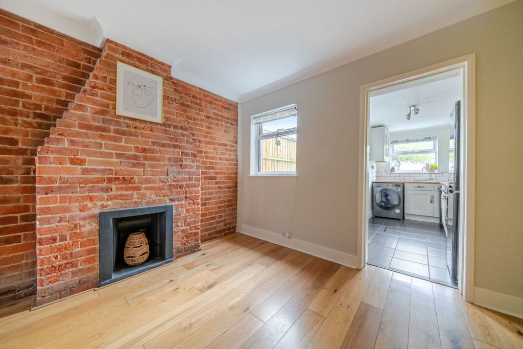Property photo 3 of 11 Coworth Road