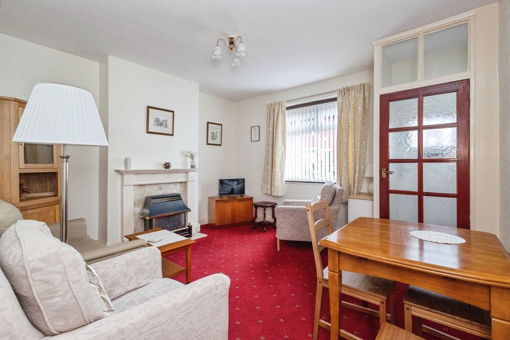 Property photo 3 of 25 Pbox-Img.Jpg